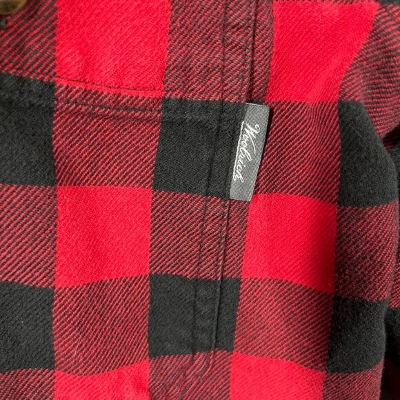 Woolrich Flannel Plaid Button Shirt Mens Size Medium Red Black Cotton Pocket - Picture 4 of 10